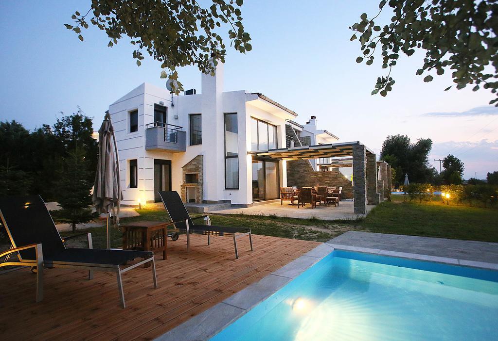 Sunny Sani Luxury Villas Room photo